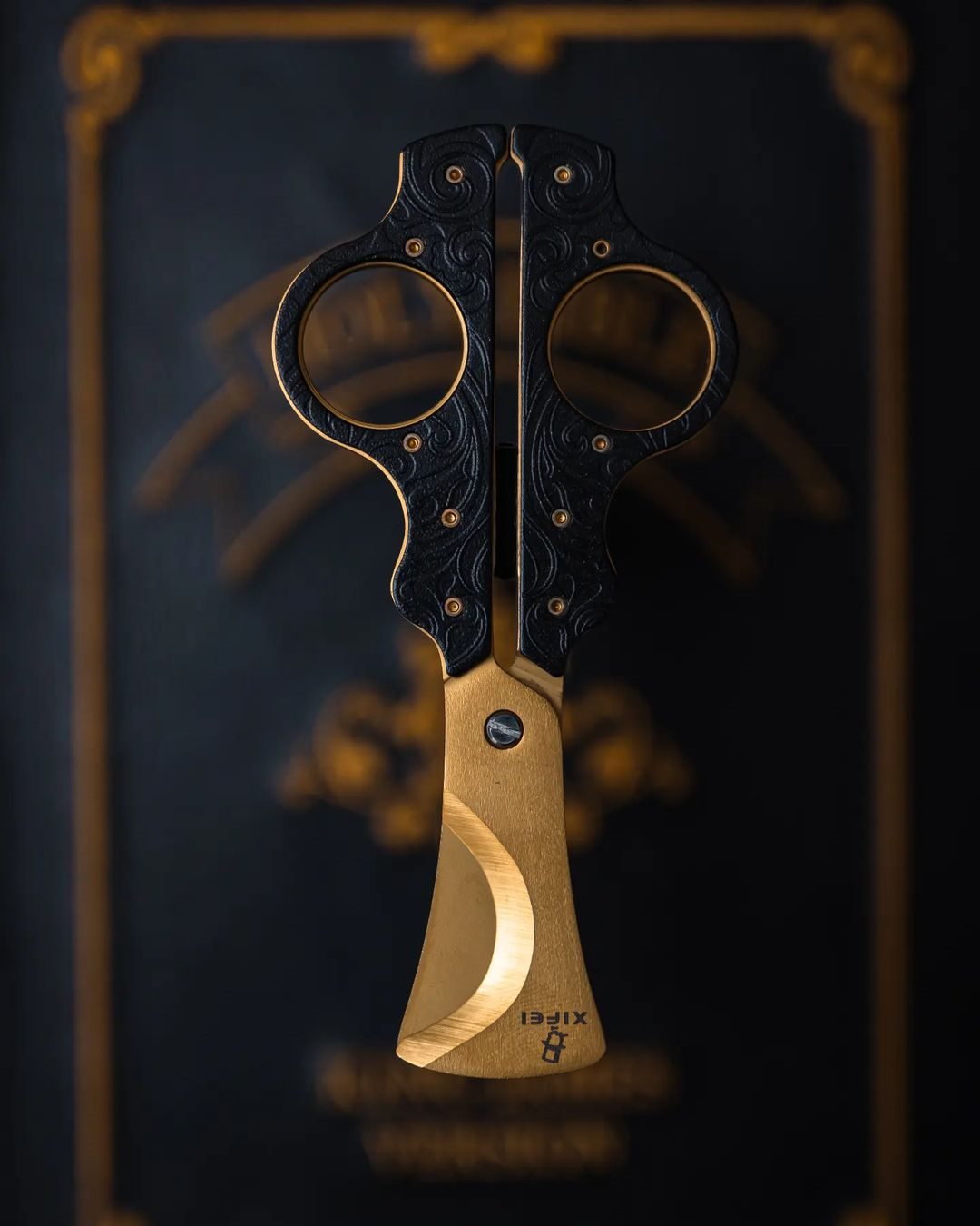 Scissors Cutter — Bronze Engraved